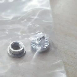 Shimano Kettenleitblechschraube Für FD-7700