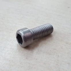 Shimano Klemmschraube M6x15 F. SL-M750/570/C600